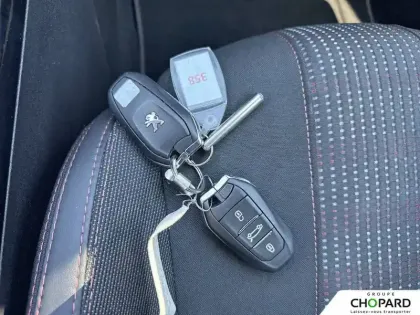 Photo 13 Peugeot 308 Gén. II Ph2 NG GT 5