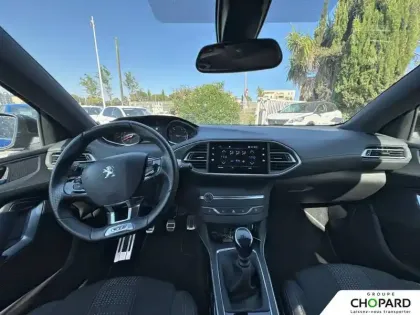 Photo 14 Peugeot 308 Gén. II Ph2 NG GT 5