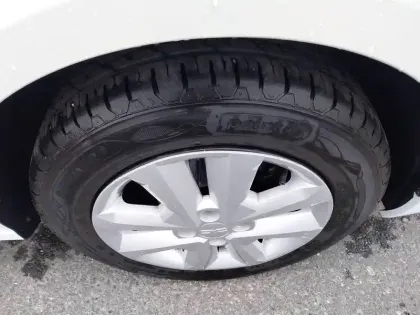 Photo 14 Dacia Sandero  SCe 65