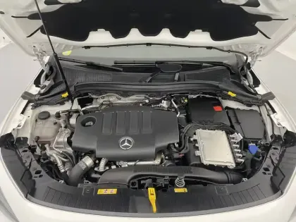 Photo 19 Mercedes GLA  200 d 8G-DCT