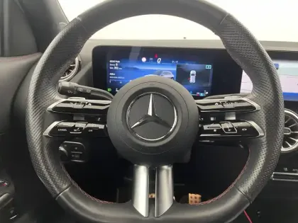 Photo 22 Mercedes GLA  200 d 8G-DCT