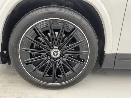 Photo 17 Mercedes GLA  200 d 8G-DCT