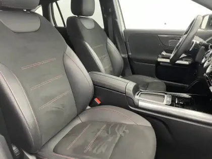 Photo 27 Mercedes GLA  200 d 8G-DCT