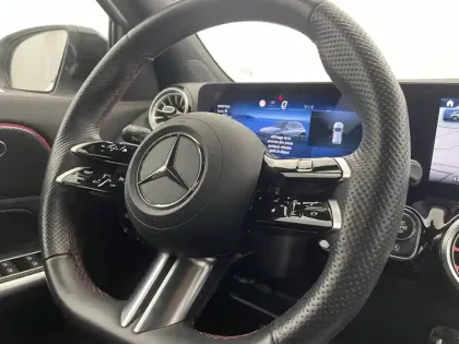 Photo 23 Mercedes GLA  200 d 8G-DCT