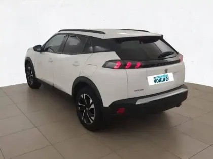 Photo 6 Peugeot 2008  BlueHDi 130 S&S EAT8