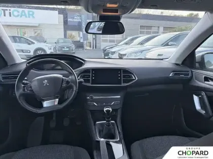 Photo 52 Peugeot 308  PureTech 110ch S&S BVM6