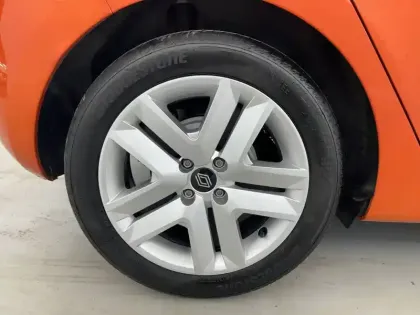 Photo 60 Renault Clio  E-Tech full hybrid 145