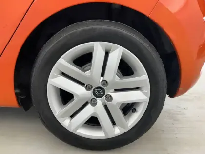 Photo 28 Renault Clio Gén. V (BJA) Ph2 Evolution 5