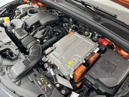 Photo 65 Renault Clio  E-Tech full hybrid 145