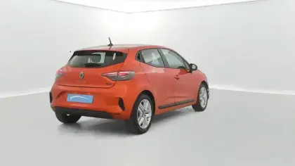 Photo 73 Renault Clio  E-Tech full hybrid 145