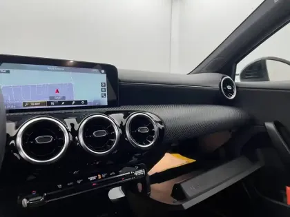 Photo 24 Mercedes Classe A  200 d 8G-DCT