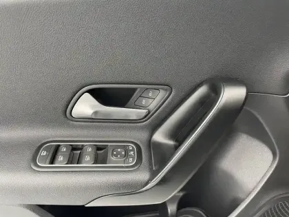 Photo 26 Mercedes Classe A  200 d 8G-DCT