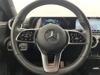 Photo 22 Mercedes Classe A  200 d 8G-DCT