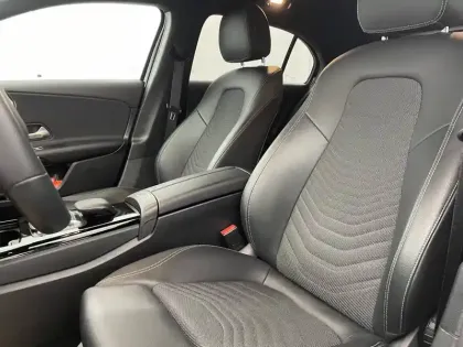 Photo 46 Mercedes Classe A  200 d 8G-DCT