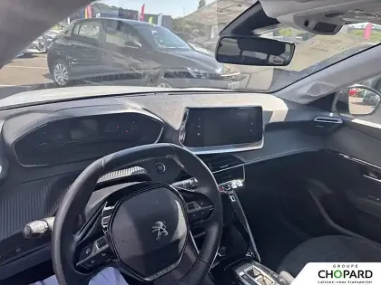 Photo 86 Peugeot 208  ELECTRIQUE 50 KWH 136