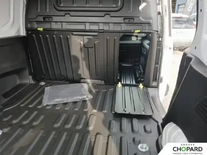 Photo 17 Peugeot Partner  FGN DIESEL 130 CH M AUT