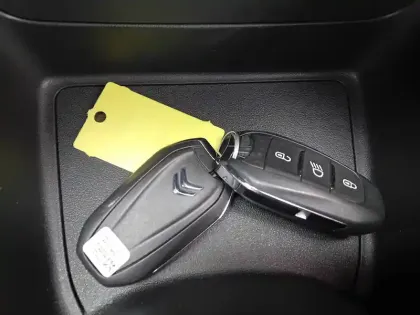 Photo 79 Citroën C3 Aircross  PureTech 110 S&S BVM6