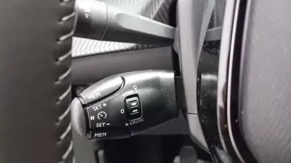 Photo 7 Peugeot 2008  100 S&S BVM6