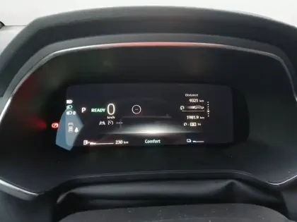 Photo 14 Renault Captur  E-Tech full hybrid 145 ch