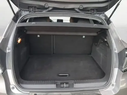 Photo 12 Renault Captur  E-Tech full hybrid 145 ch