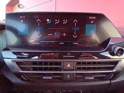 Photo 17 Citroën C4  PureTech 130 S&S EAT8