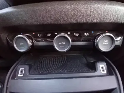 Photo 21 Citroën C4  PureTech 130 S&S EAT8