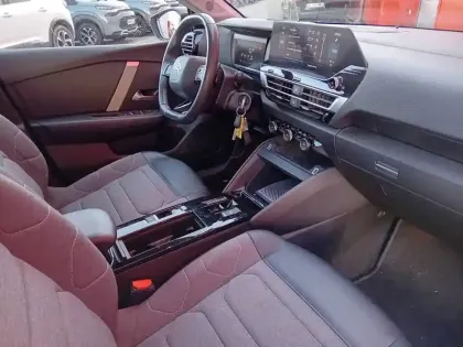 Photo 35 Citroën C4  PureTech 130 S&S EAT8