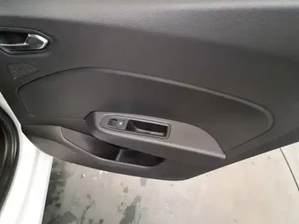 Photo 64 Renault Clio  TCe 100 GPL