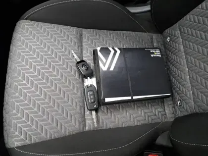 Photo 39 Renault Clio Gén. V (BJA) Ph2 Evolution 5