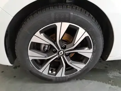 Photo 15 Renault Clio Gén. V (BJA) Ph2 Evolution 5