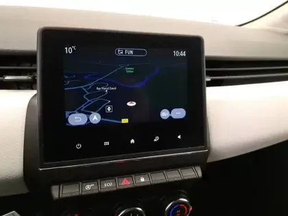 Photo 36 Renault Clio Gén. V (BJA) Ph2 Evolution 5