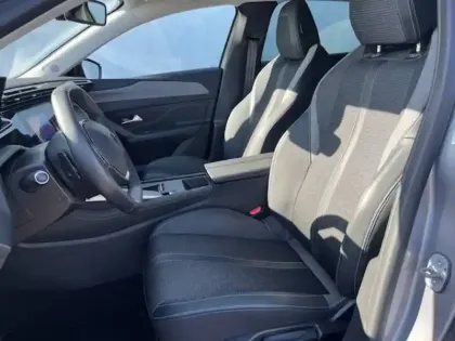 Photo 18 Peugeot 308  BlueHDi 130ch S&S EAT8