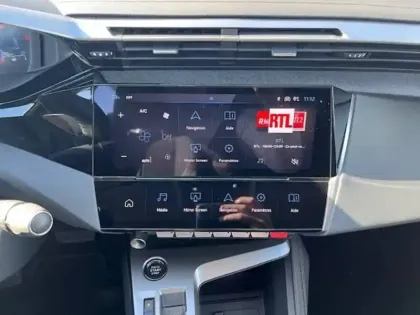 Photo 6 Peugeot 308  BlueHDi 130ch S&S EAT8