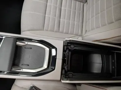 Photo 39 Renault Espace  E-Tech hybrid 200