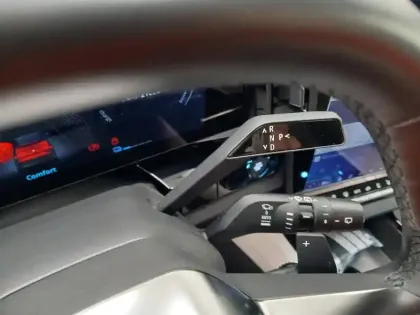 Photo 33 Renault Espace  E-Tech hybrid 200