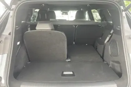 Photo 8 Peugeot 5008  Hybrid 145 ch e-DCS6