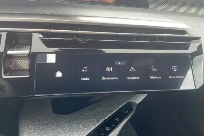 Photo 21 Peugeot 5008  Hybrid 145 ch e-DCS6