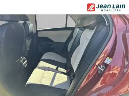 Photo 34 Volkswagen T-roc  1.5 eTSI EVO2 Hybrid 116 ch DSG7