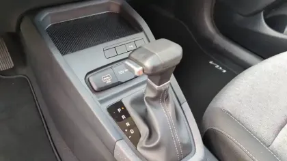 Photo 20 Kia Stonic  1.0 T-GDi 100 ch DCT7