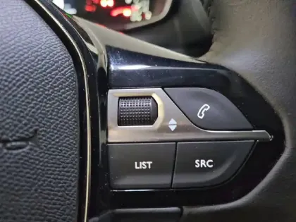 Photo 30 Peugeot 208 Gén. II Ph2 Active 5