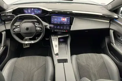 Photo 48 Peugeot 408  Hybrid 136 e-DCS6