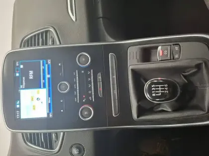 Photo 42 Renault Scenic Grand Scénic dCi 110 Energy