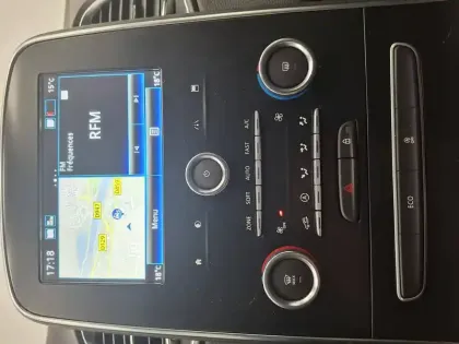 Photo 43 Renault Scenic Grand Scénic dCi 110 Energy