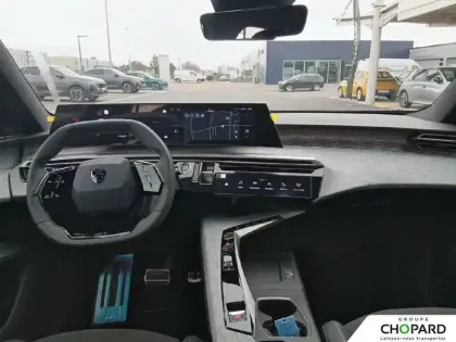 Photo 11 Peugeot 3008  Electrique 325 ch 4x4 73 kWh