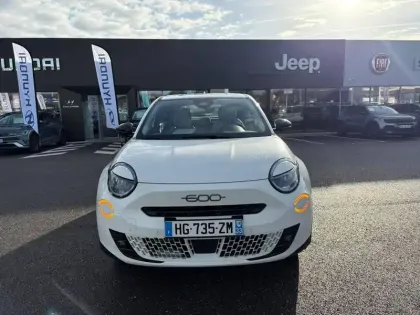 Photo 54 Fiat 600  T-Gen 3 1.2 Hybrid 145ch eDCT6