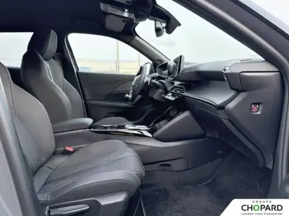 Photo 58 Peugeot 2008  Hybrid 136 e-DCS6