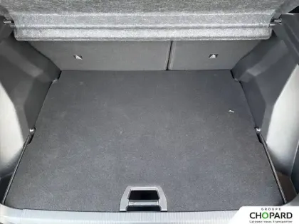 Photo 30 Peugeot 2008  Hybrid 136 e-DCS6