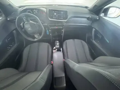 Photo 40 Peugeot 2008  PureTech 130 S&S EAT8