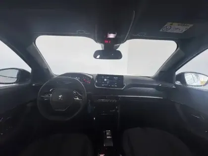 Photo 23 Peugeot 2008  PureTech 130 S&S EAT8