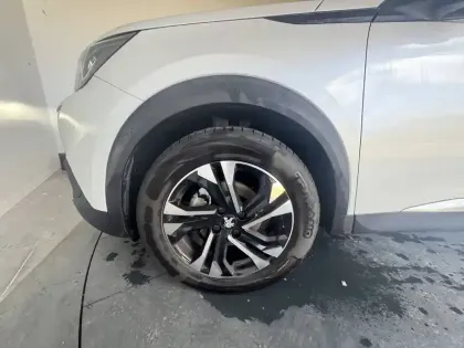 Photo 46 Peugeot 2008  PureTech 130 S&S EAT8